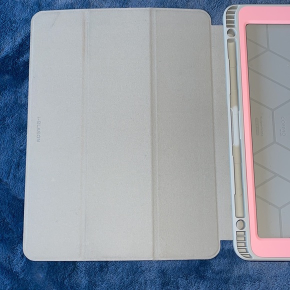 Cosmo Series iPad CASE 10.2 - Picture 9 of 10